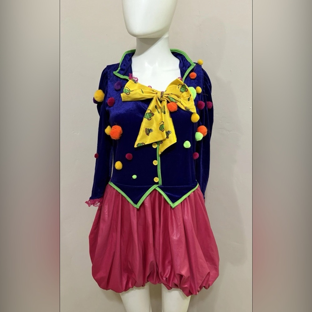 Mad hatter juniors large 11-13 / women’s small Halloween costume